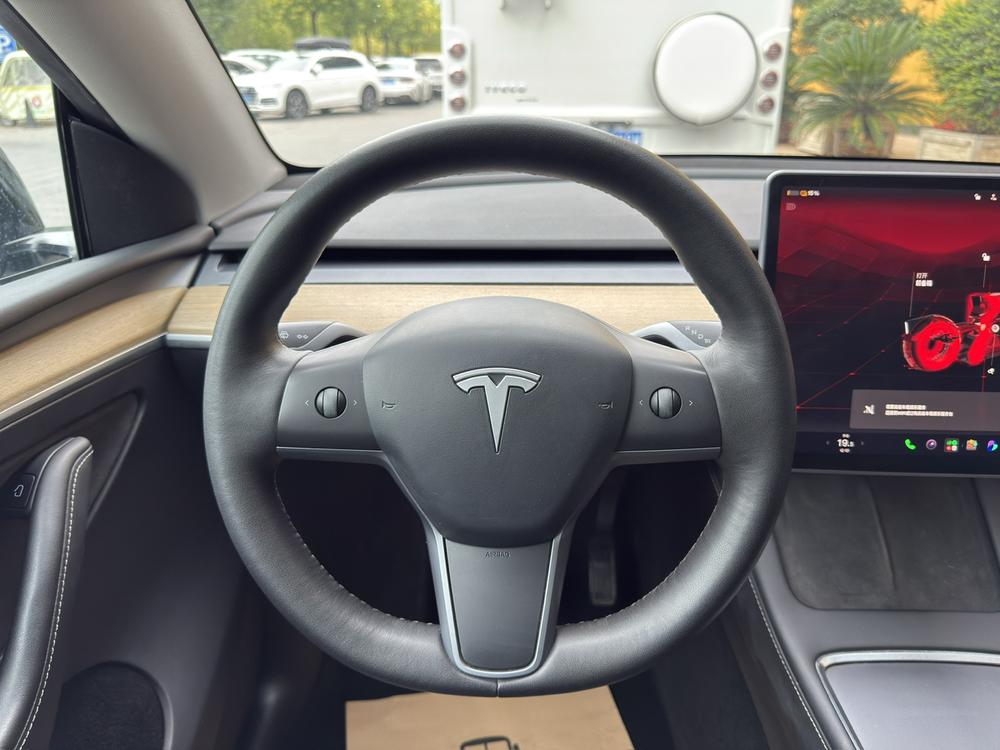 Tesla Model Y 2022 #20 Tesla Model Y 2022 car image #20