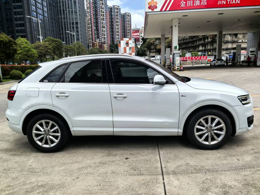 Audi Q3 (Imported) 2014 car image #4