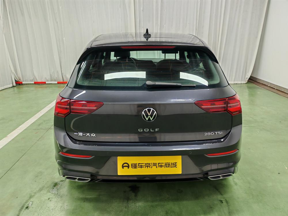Volkswagen Golf 2024 imagen de coche #6