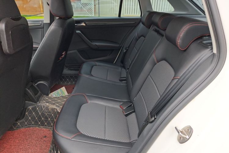 Volkswagen Santana 2018 car image #19