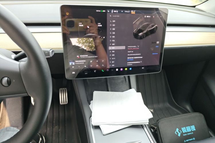 Tesla Model Y 2023 #15 Tesla Model Y 2023 car image #15