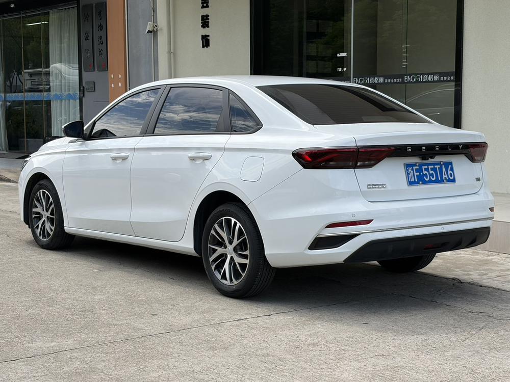 GEELY Emgrand 2022 #4 GEELY Emgrand 2022 car image #4
