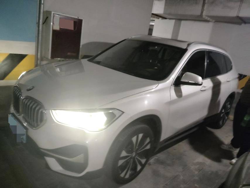 BMW X1 2021 car image 