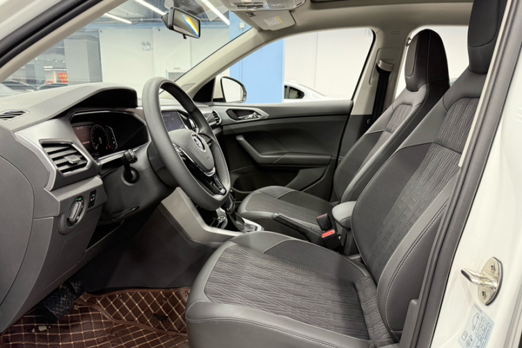 Volkswagen T-Cross 2022 imagen de coche #14