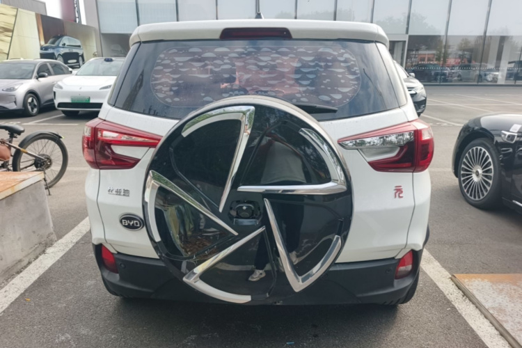 BYD Yuan 2018 #6 BYD Yuan 2018 immagine di auto #6