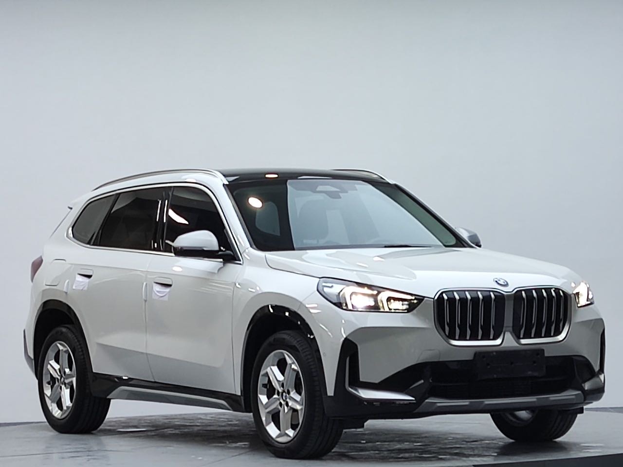 BMW X1 2023 #3 BMW X1 2023 car image #3