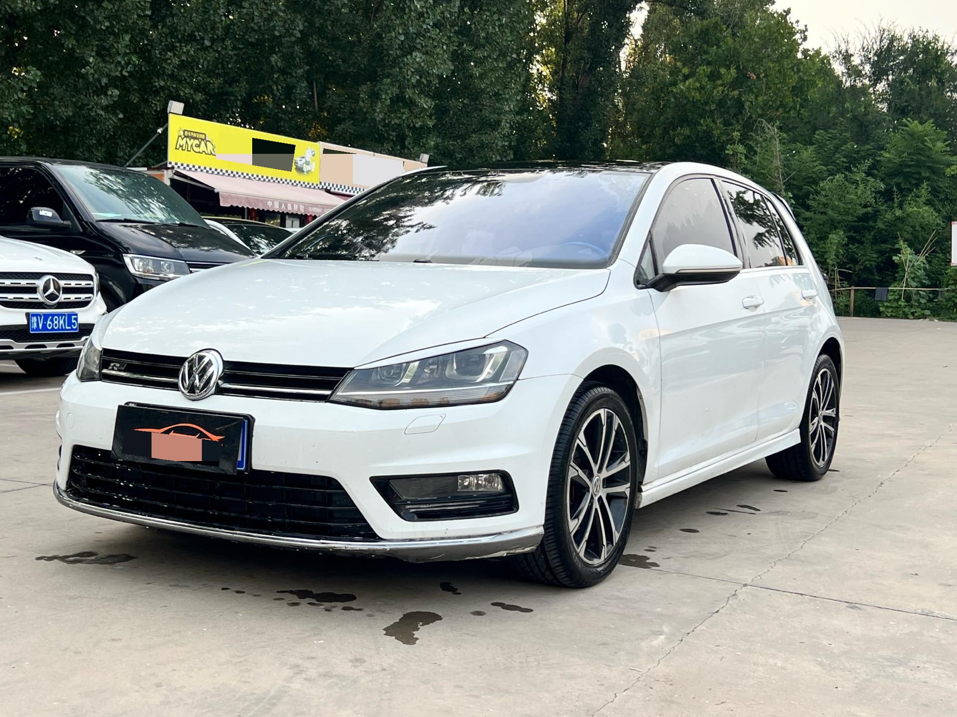 Volkswagen Golf 2017 car image 