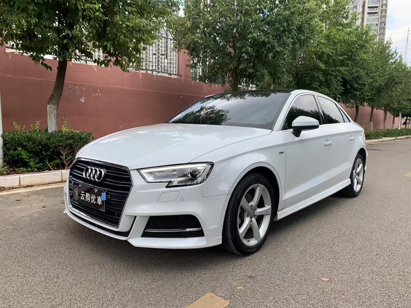 Audi A3 2017 immagine di auto #3