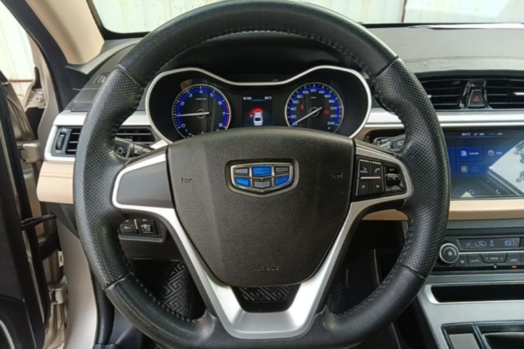 GEELY Emgrand 2019 car image #11