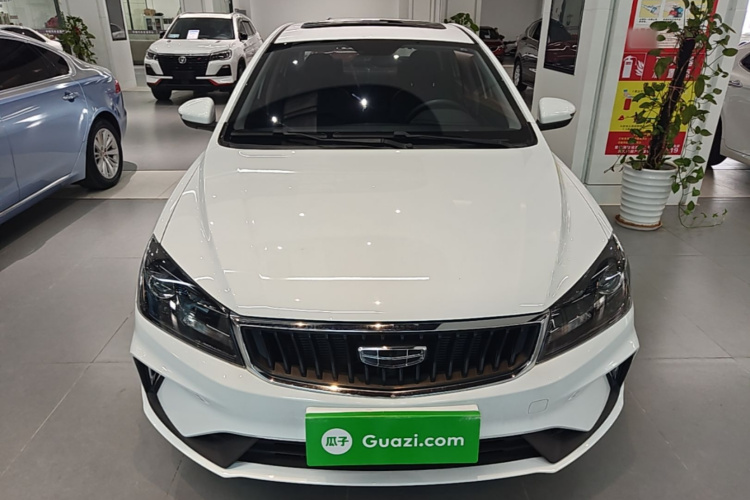 GEELY Emgrand 2022 car image #3