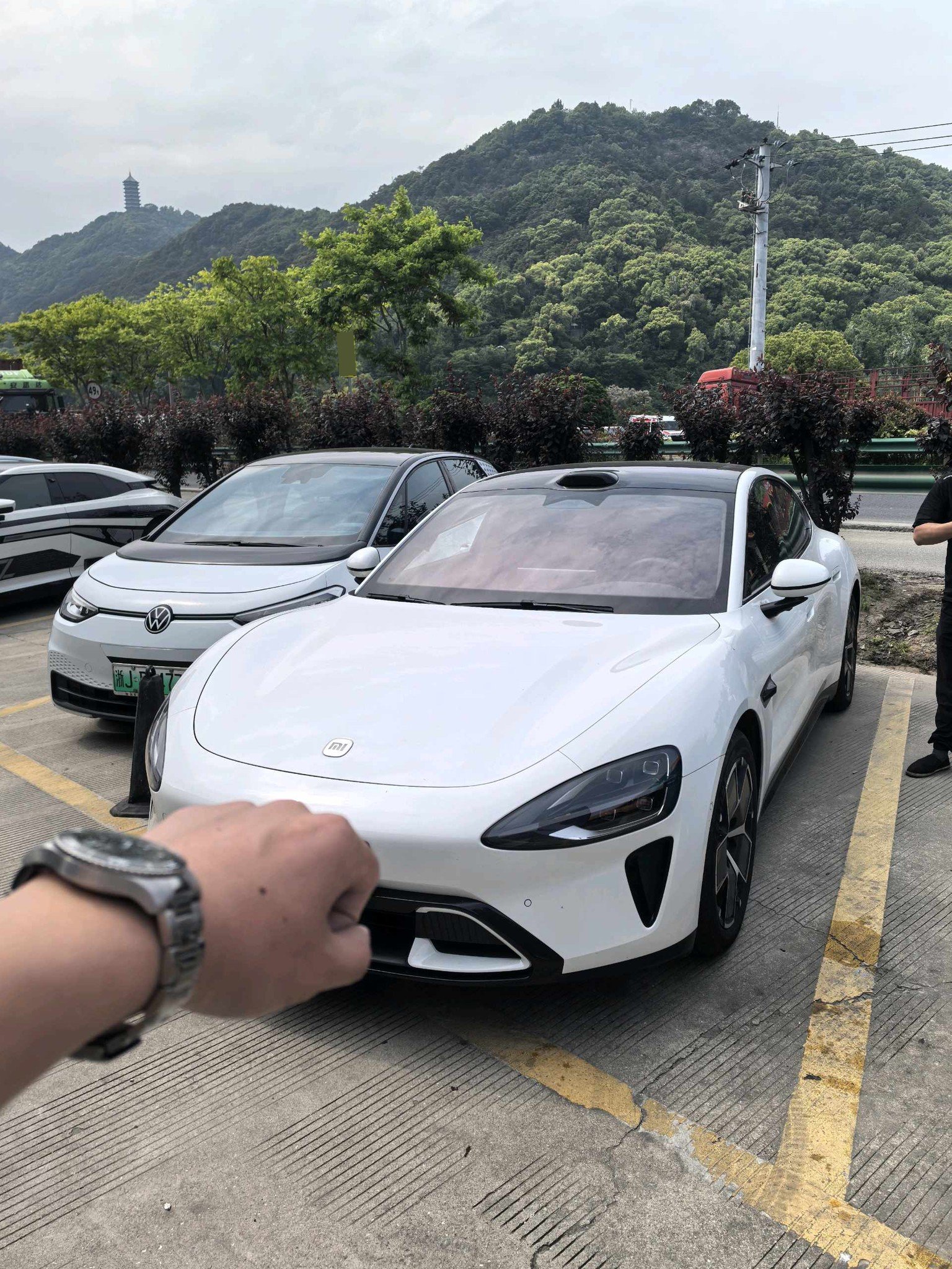MI SU7 2025 car image 