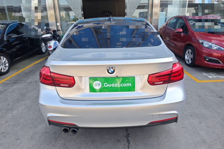 BMW 3 Series 2019 car image #6
