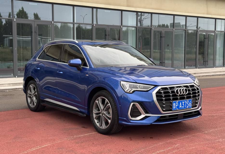 Audi Q3 2021 #3 Audi Q3 2021 car image #3