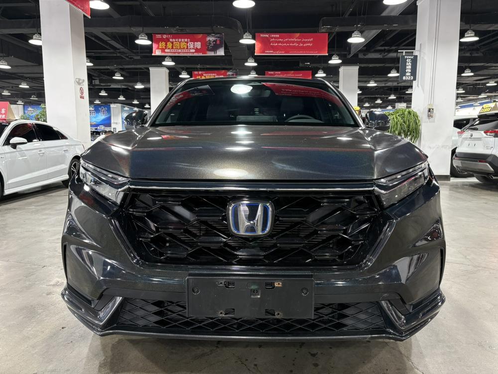 Honda CR-V 2023 car image #2