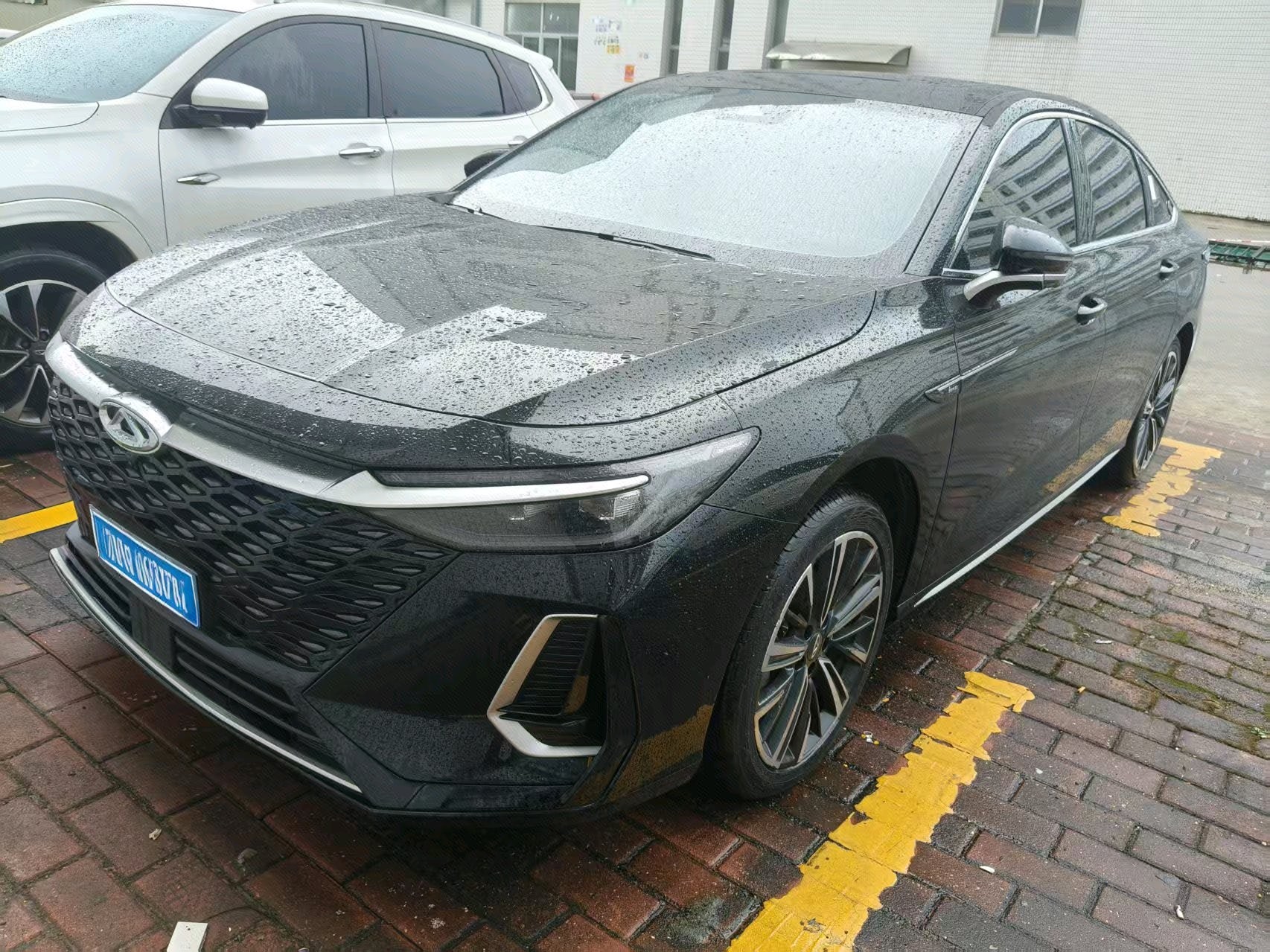 2025 2025 car image