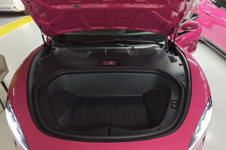 MI SU7 2025 immagine di auto #23