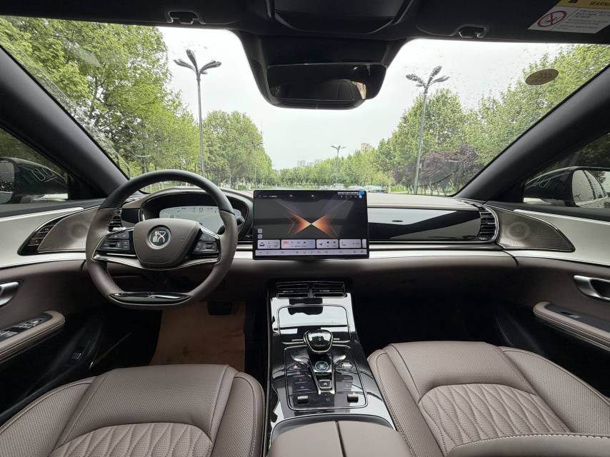 BYD Han 2024 car image #5