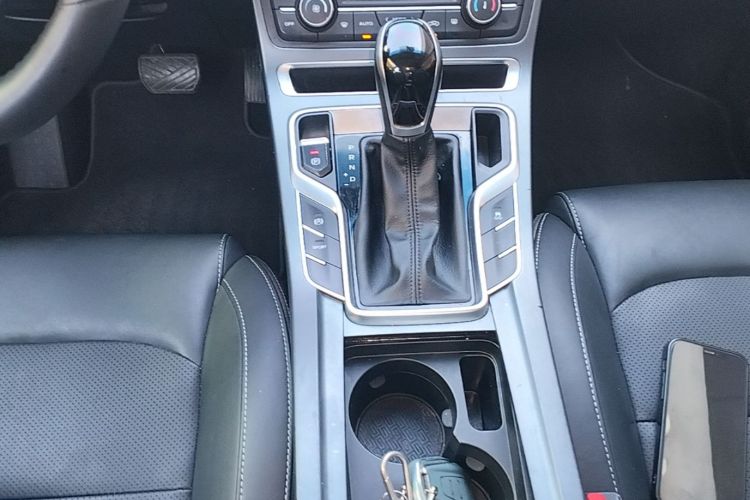 GEELY Emgrand 2019 car image #14