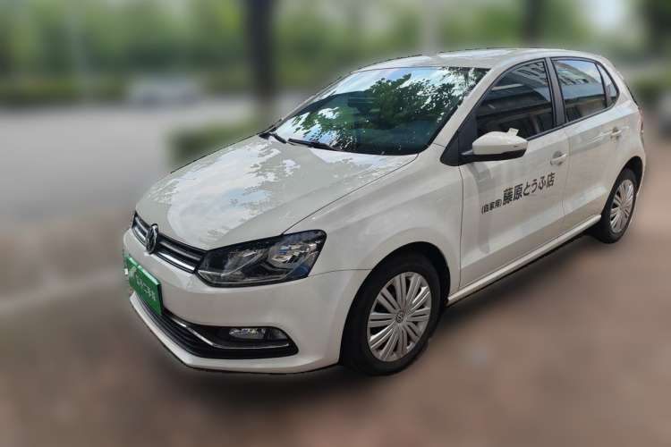 Volkswagen Polo 2019 car image #2