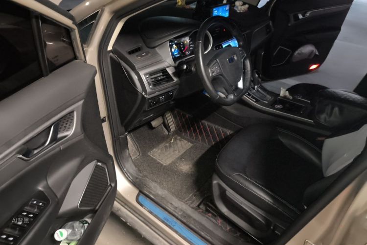 GEELY Emgrand GS 2016 car image #18