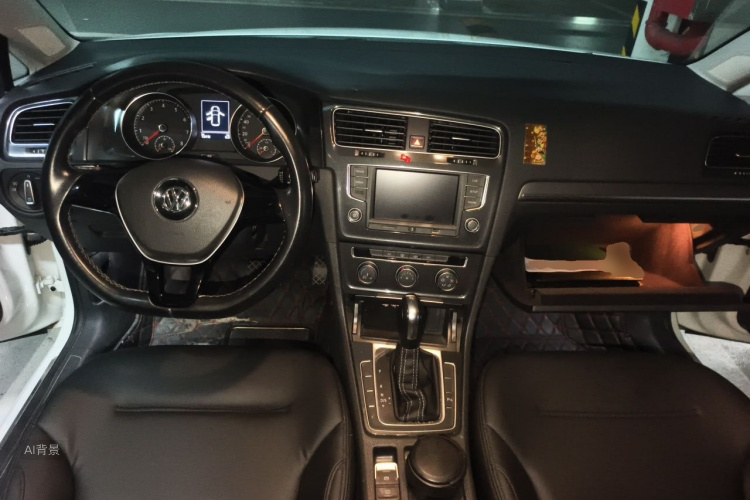 Volkswagen Golf 2017 car image #11