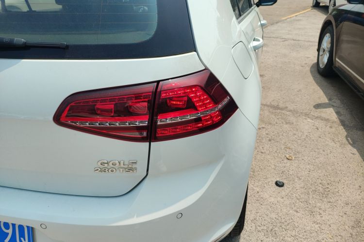 Volkswagen Golf 2017 immagine di auto #8