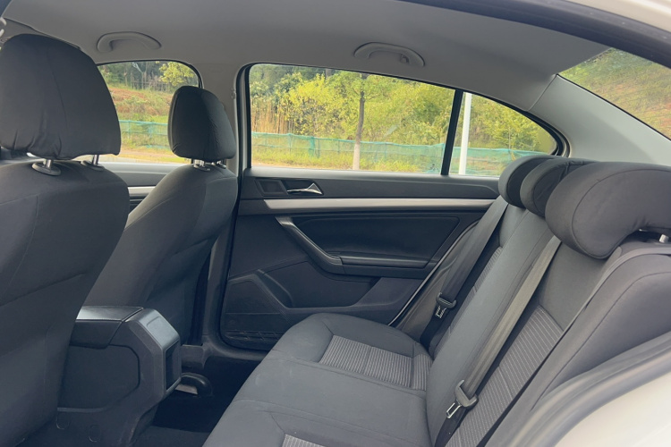 Volkswagen Lavida 2018 #22 Volkswagen Lavida 2018 car image #22