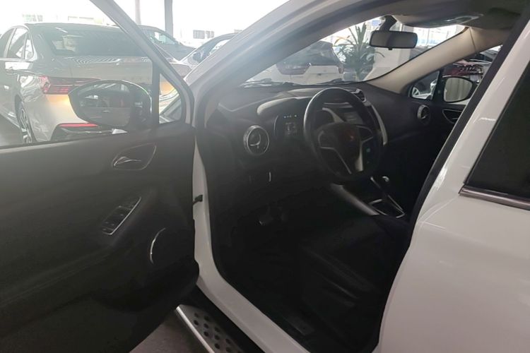 BYD Yuan 2017 #16 BYD Yuan 2017 car image #16