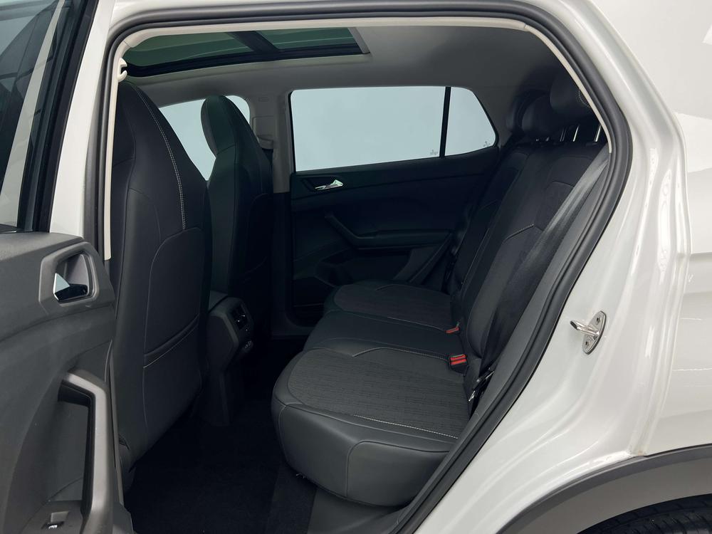 Volkswagen T-Cross 2023 #20 Volkswagen T-Cross 2023 car image #20