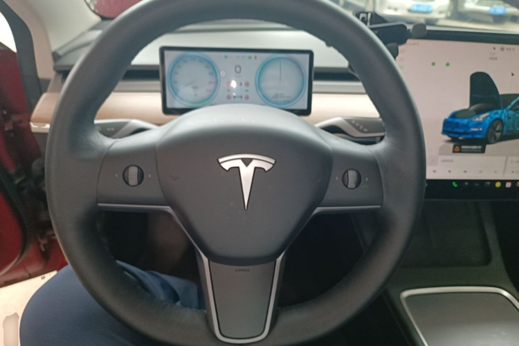 Tesla Model 3 2022 car image #11