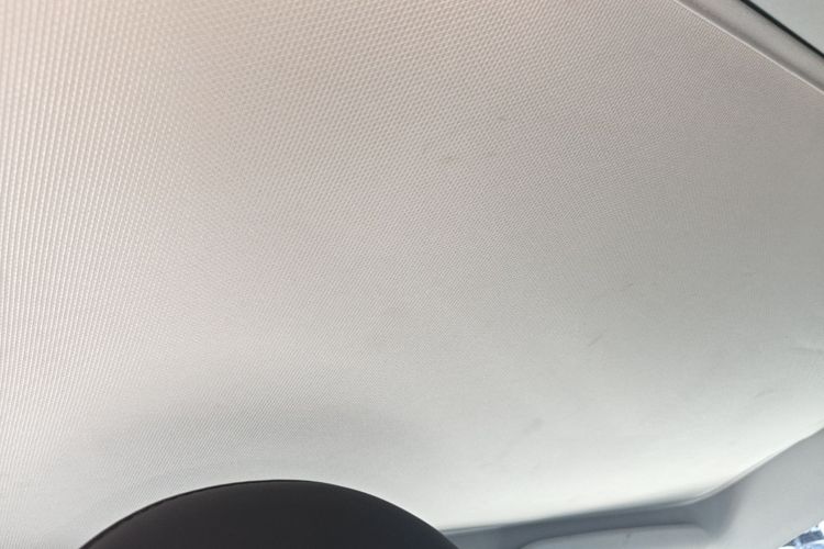 Tesla Model 3 2023 imagen de coche #18