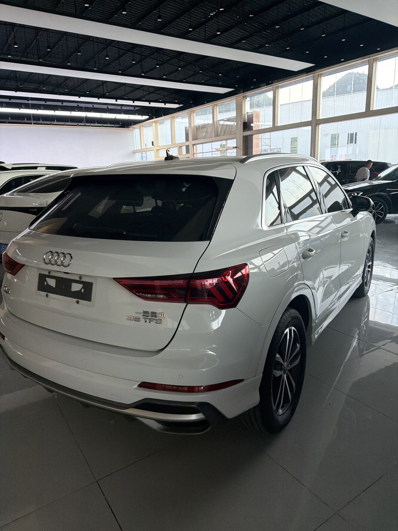 2020 изображение автомобиля #5