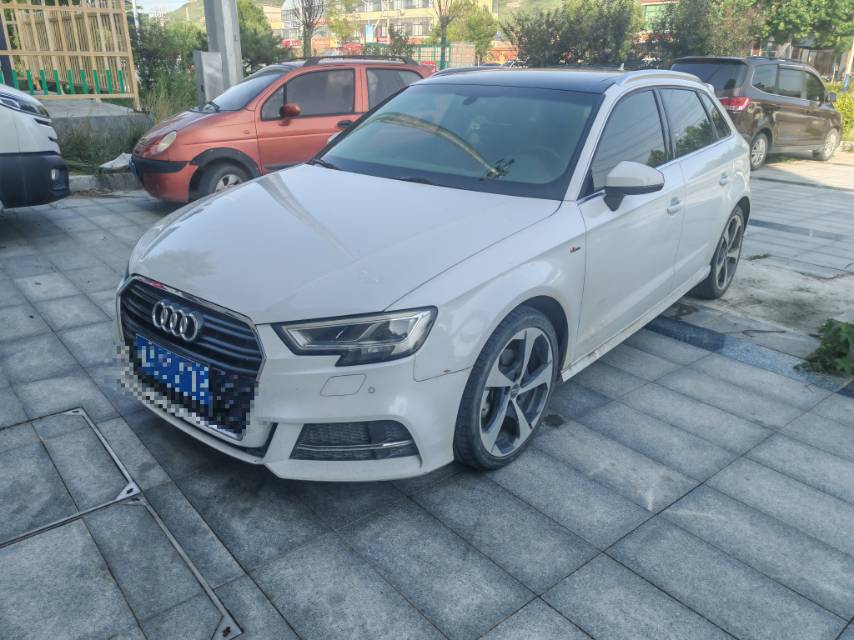 2018 2018 car image