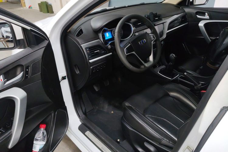 GEELY Emgrand 2017 immagine di auto #12