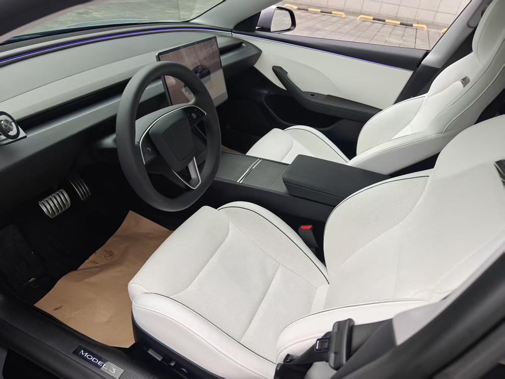 Tesla Model 3 2024 car image #12