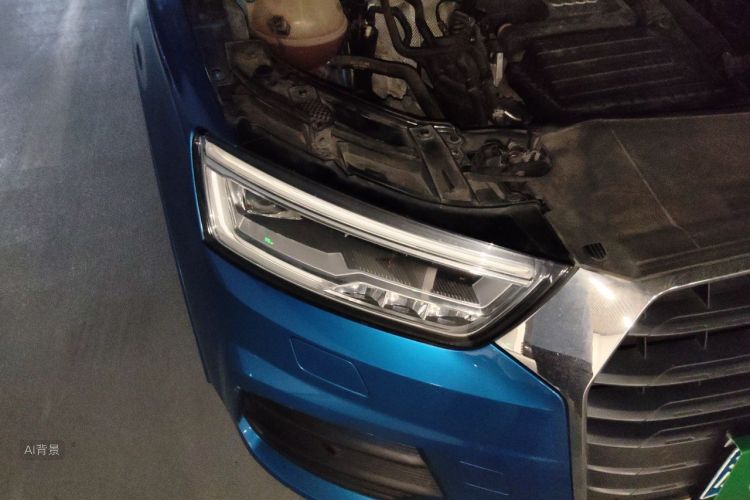 Audi Q3 2018 car image #8