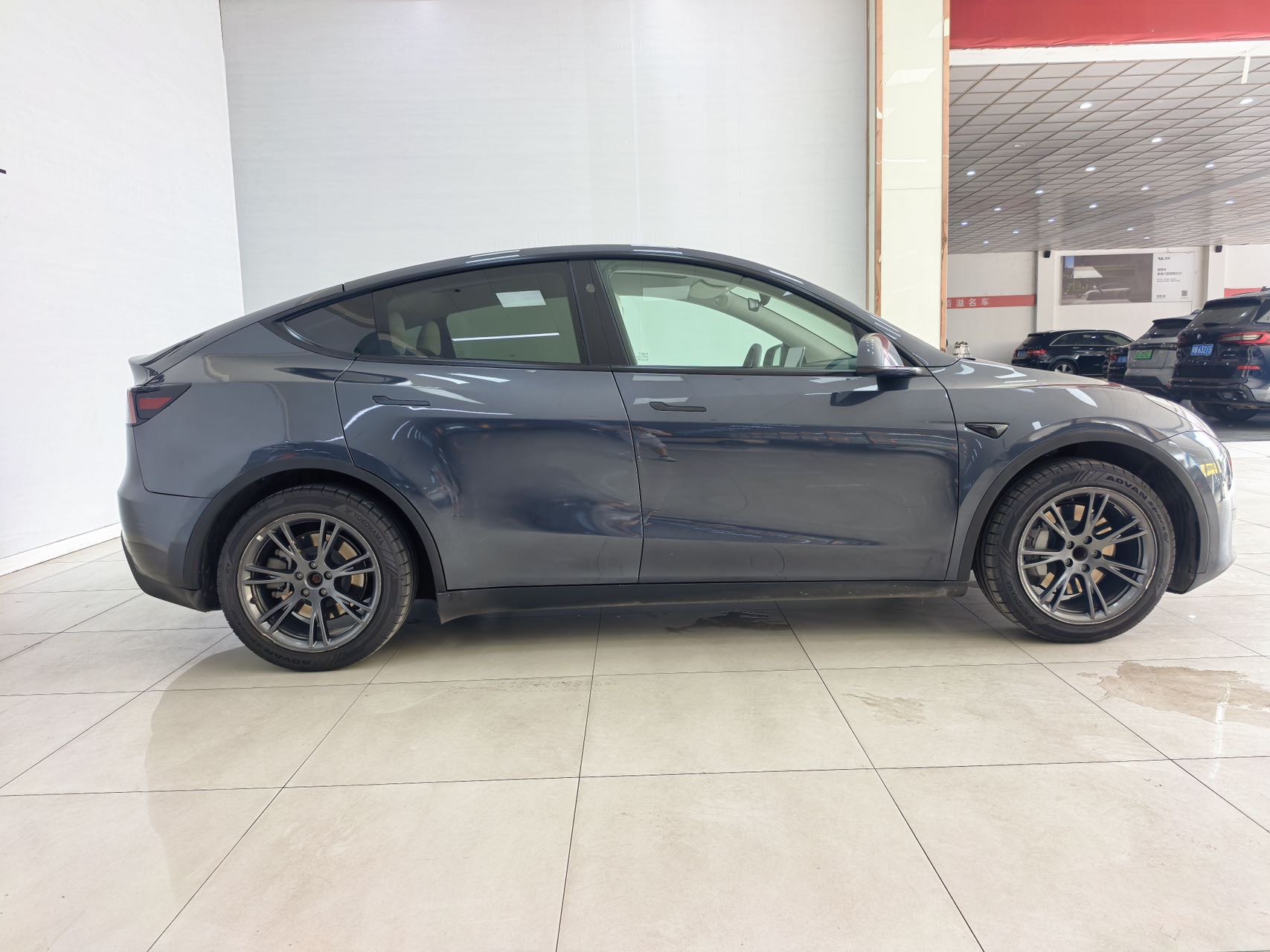 Tesla Model Y 2024 #9 Tesla Model Y 2024 immagine di auto #9