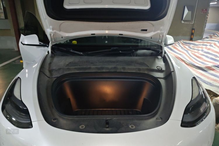 Tesla Model Y 2023 #22 Tesla Model Y 2023 car image #22