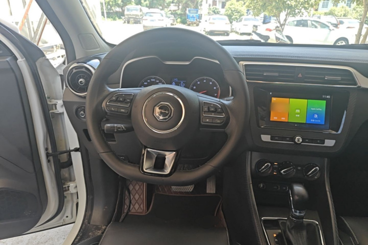 MG ZS 2018 #11 MG ZS 2018 car image #11