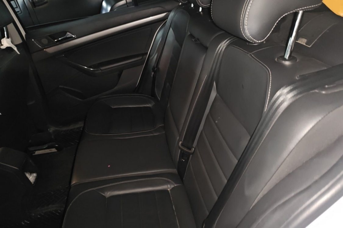 Volkswagen Lavida 2018 car image #19