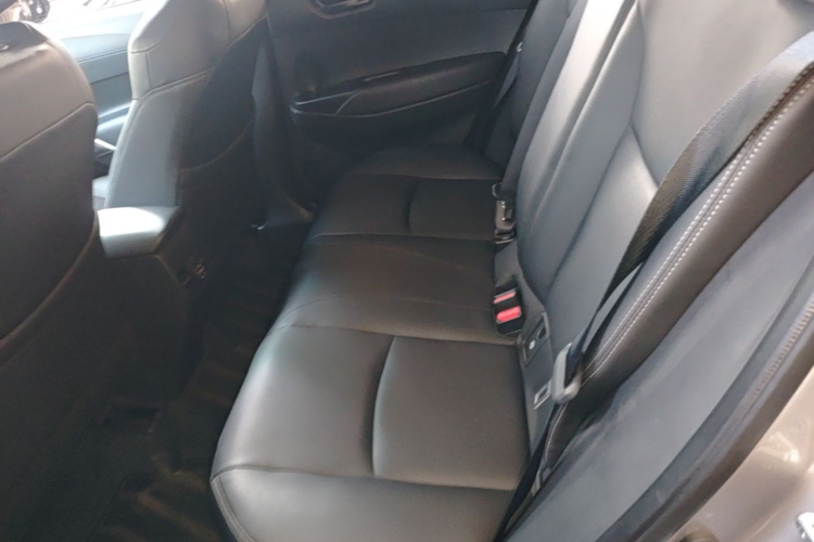 Toyota Corolla Cross 2024 immagine di auto #13