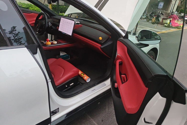 MI SU7 2025 car image #27