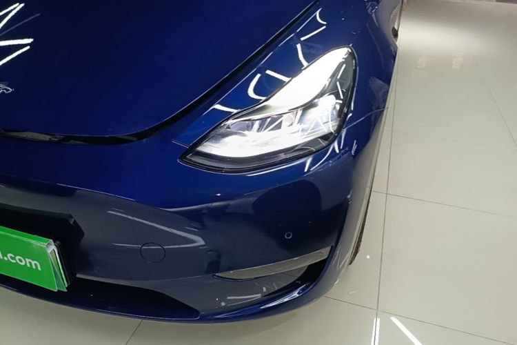 Tesla Model Y 2021 #20 Tesla Model Y 2021 car image #20