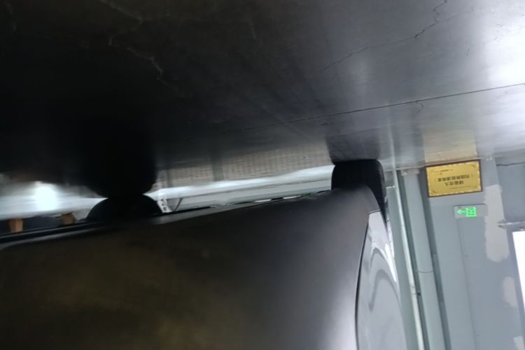Tesla Model Y 2023 car image #26