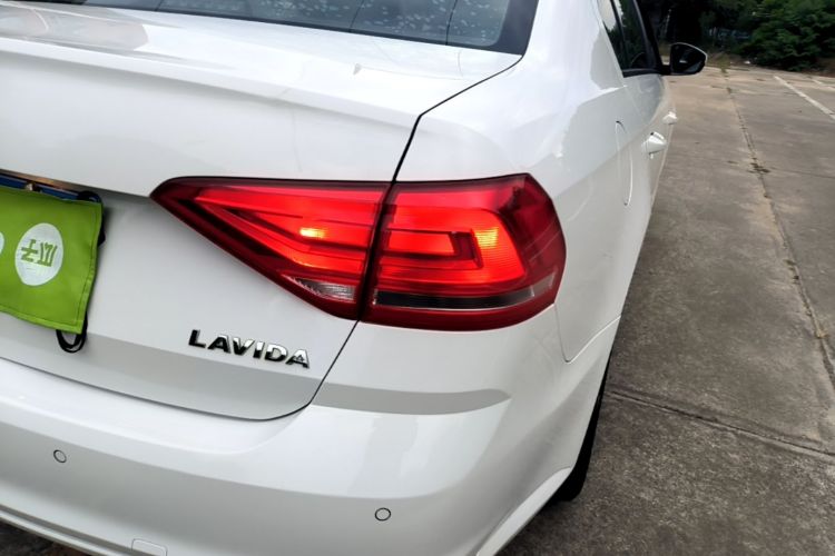Volkswagen Lavida 2019 #8 Volkswagen Lavida 2019 car image #8