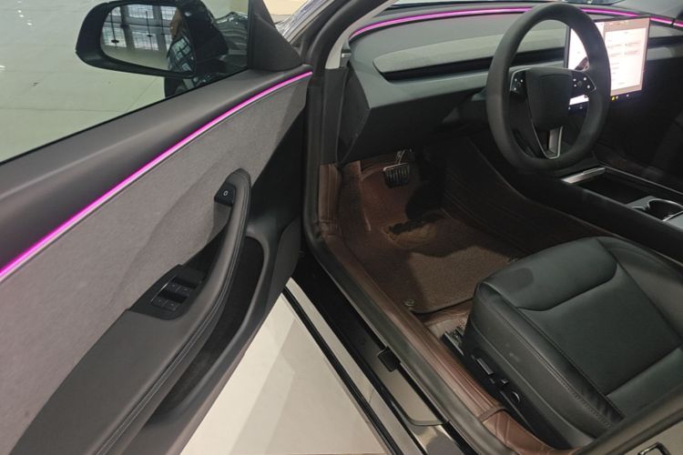 Tesla Model 3 2023 #16 Tesla Model 3 2023 car image #16