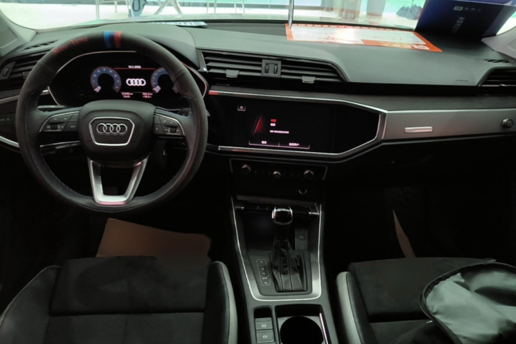 Audi Q3 2022 #10 Audi Q3 2022 car image #10