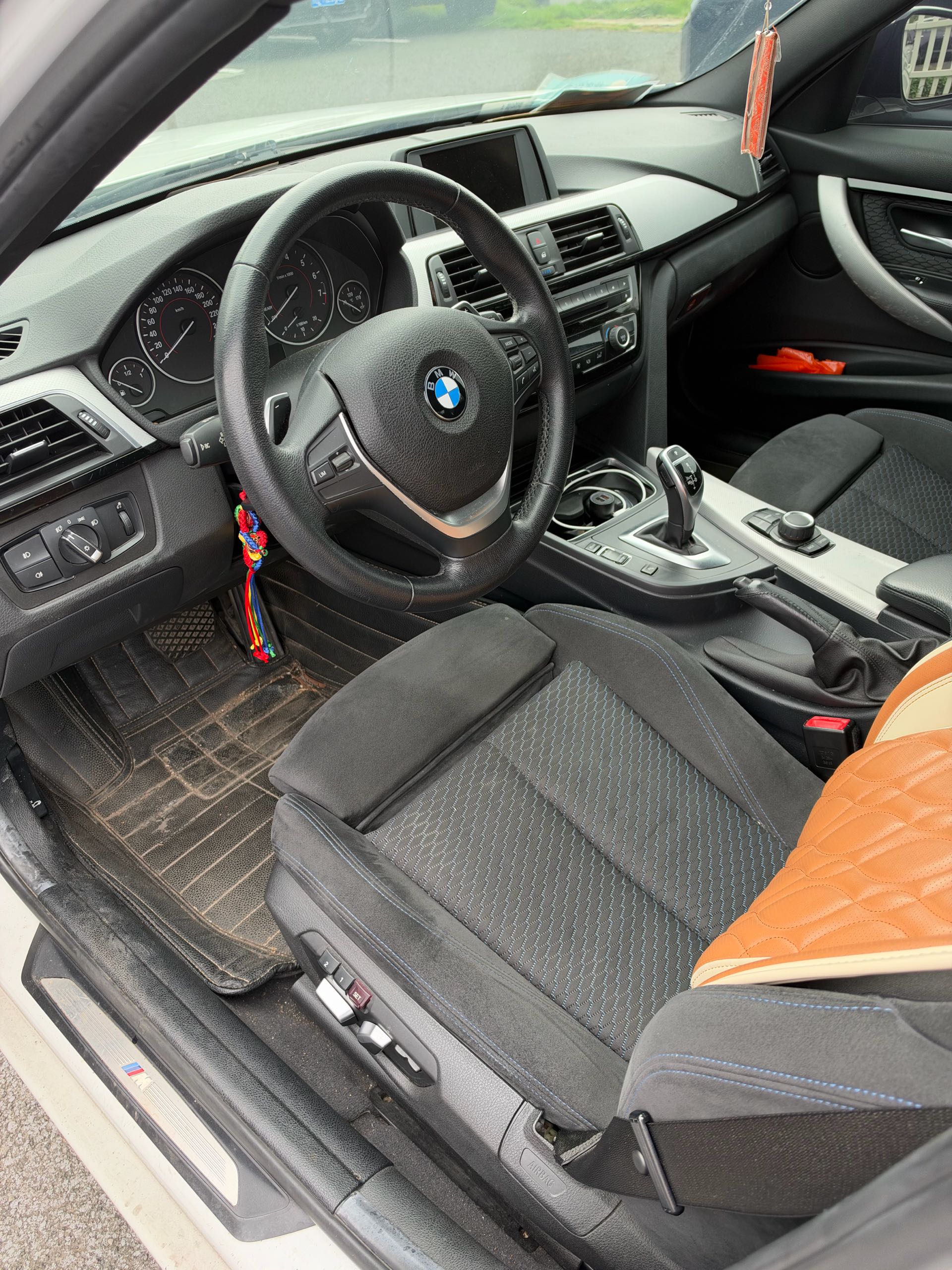 BMW 3 Series 2017 car image #2