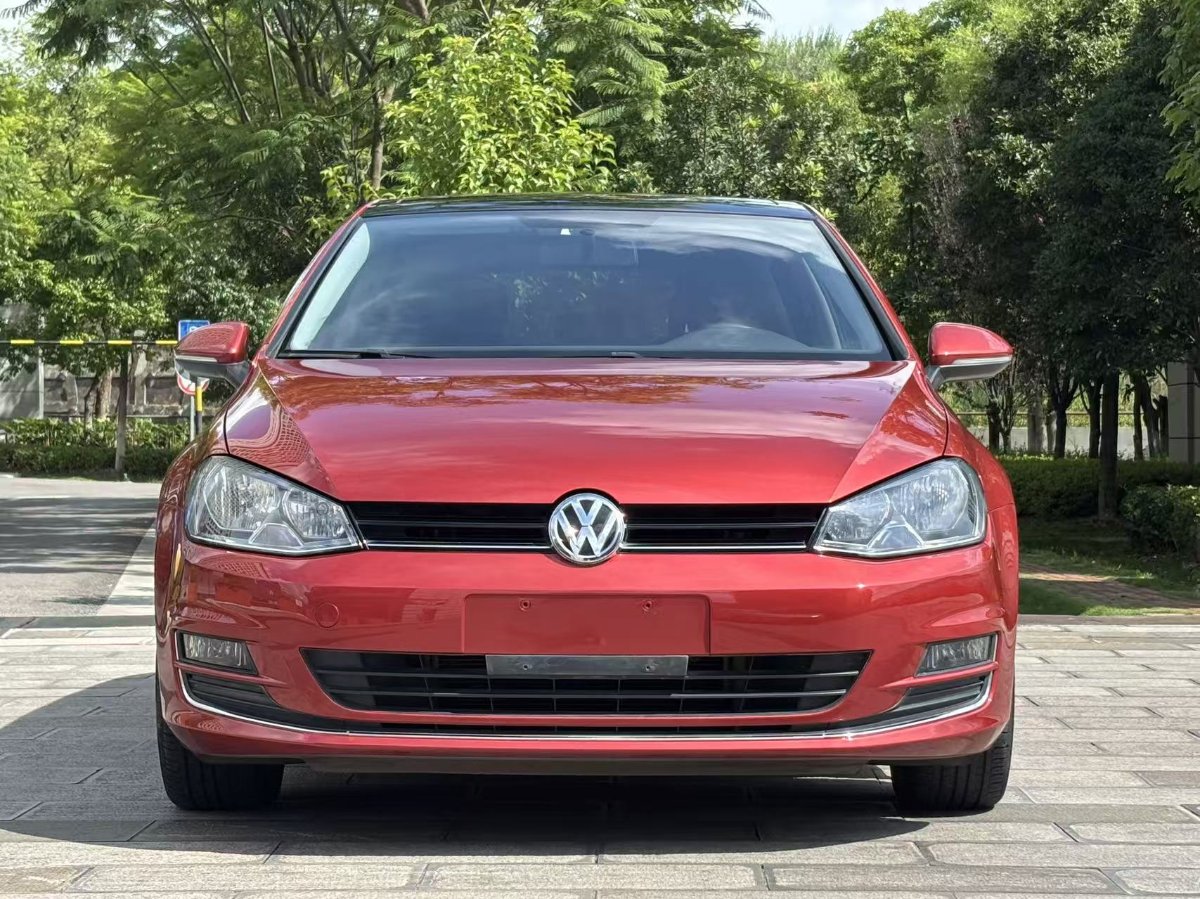Volkswagen Golf 2015 car image #2