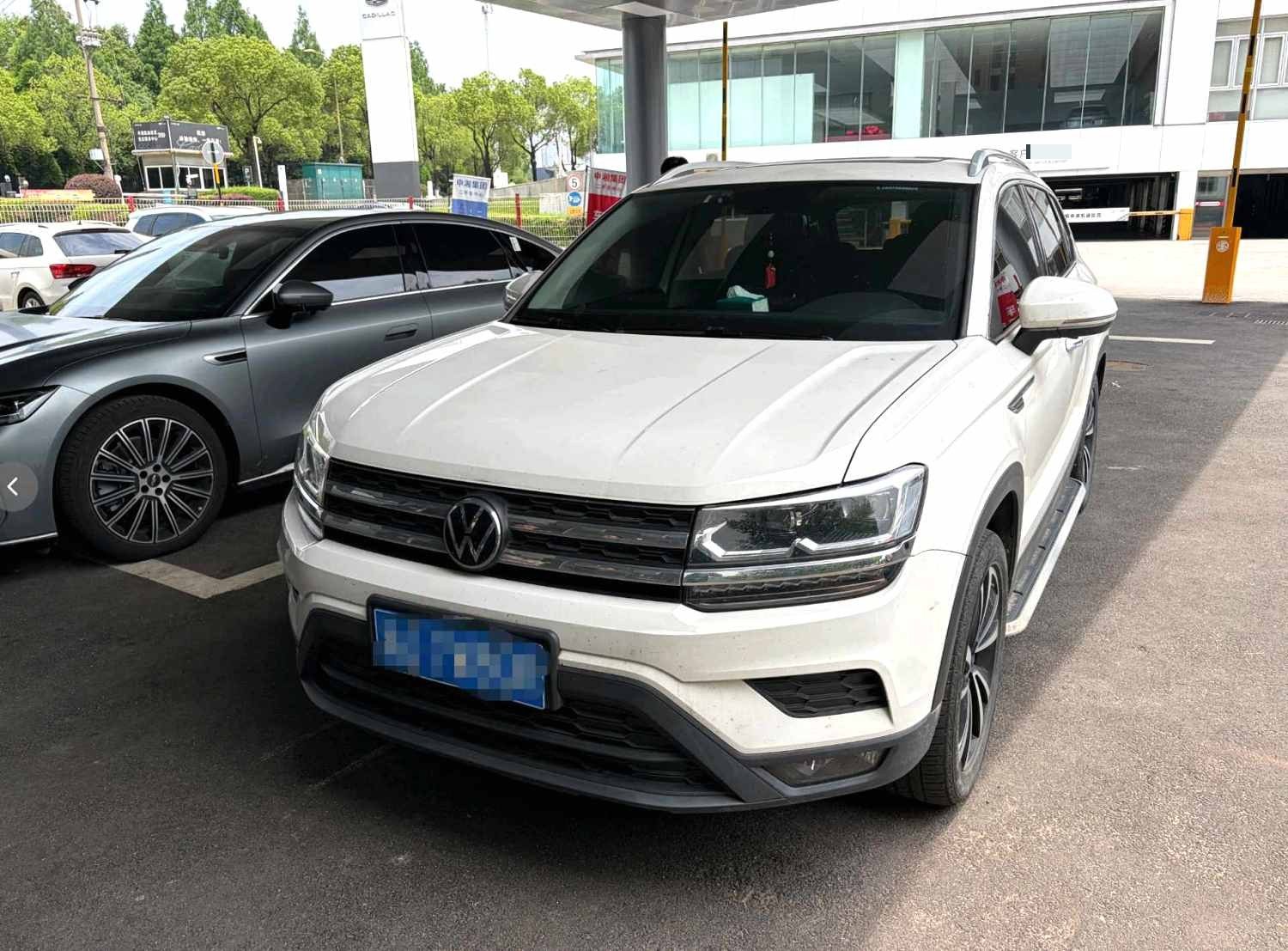 2023 2023 immagine di auto